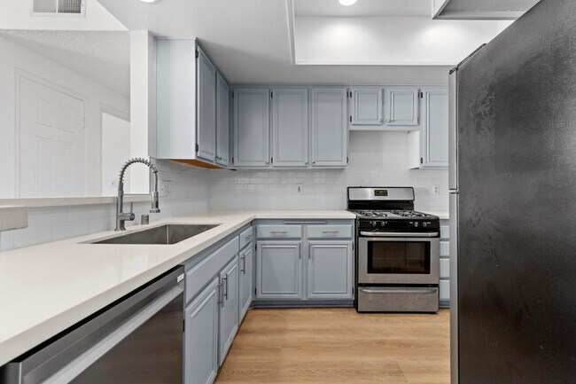 Foto del edificio - 8180 Manitoba St