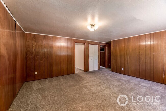 Building Photo - 3151 Quincy Ave