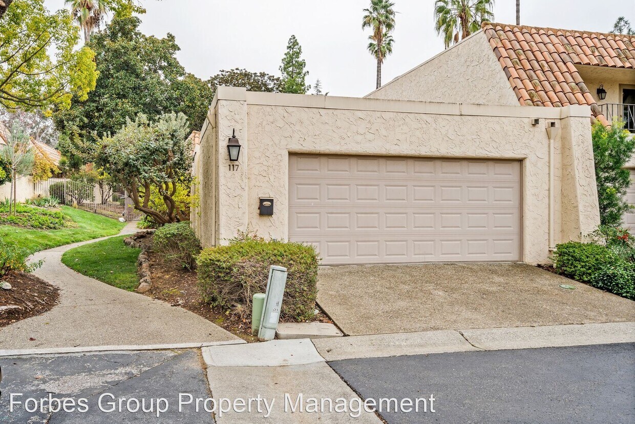 Primary Photo - 2 br, 2 bath House - 117 Casitas Bulevar