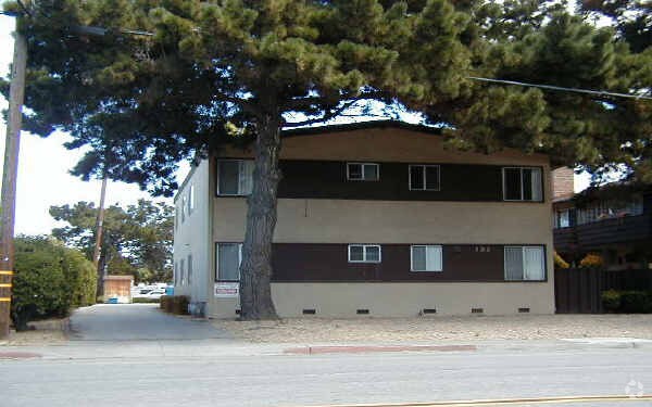 Foto del edificio - 132 S Bernardo Ave