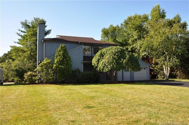 Building Photo - 16 Lantern Cir