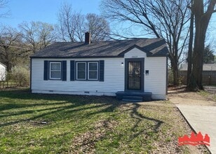 Building Photo - 2853 Sage Rd