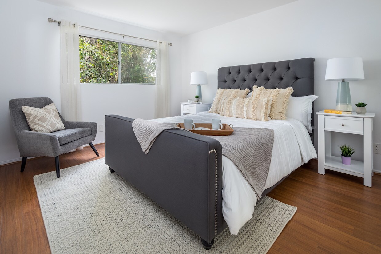 Foto principal - The Dahlia