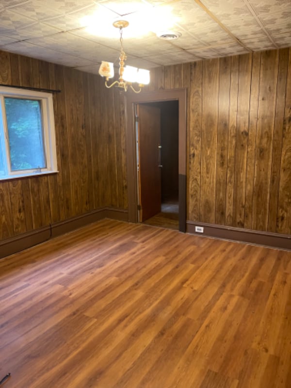 15 Kipp St, Jamestown, NY 14701 Room for Rent in Jamestown, NY