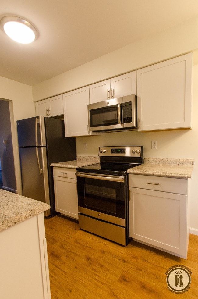 Building Photo - Grecian Terrace Apartments