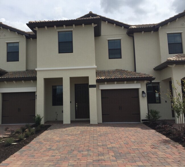 The Vistas at Champions Gate Beautiful Wat... - The Vistas at Champions Gate Beautiful Wat... Townhome