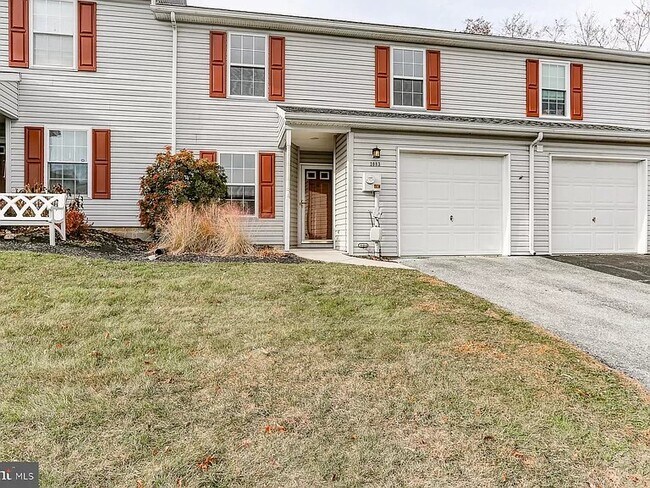 Foto del edificio - 1083 Wooded Pond Dr