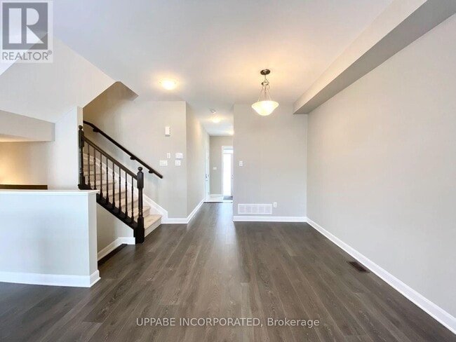 Building Photo - 71 Damselfish Walk