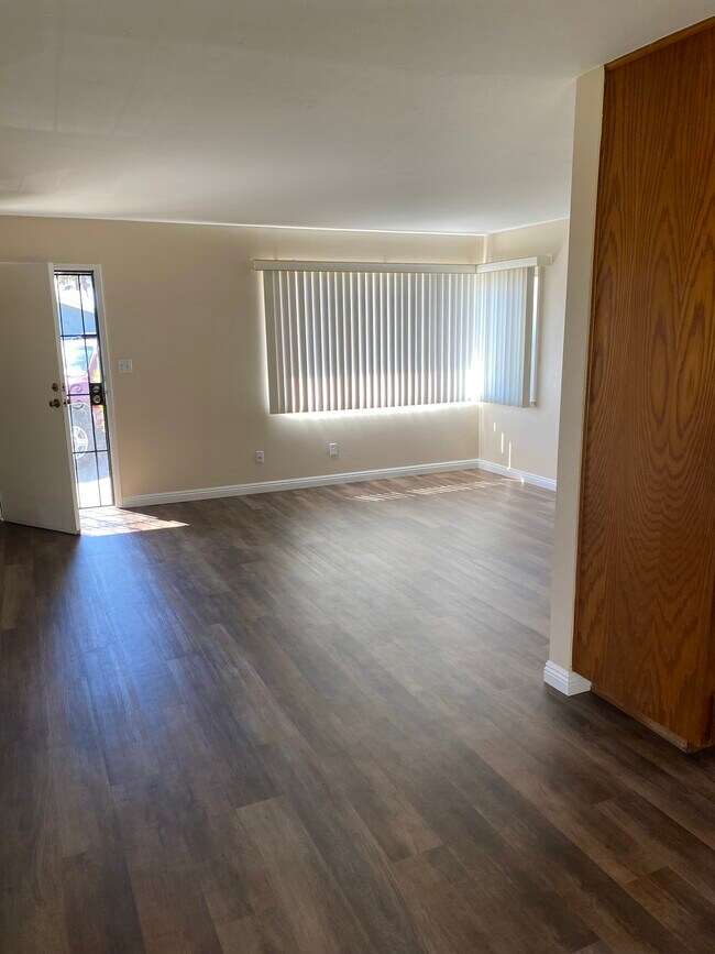 Foto del edificio - 3781 Atlas St