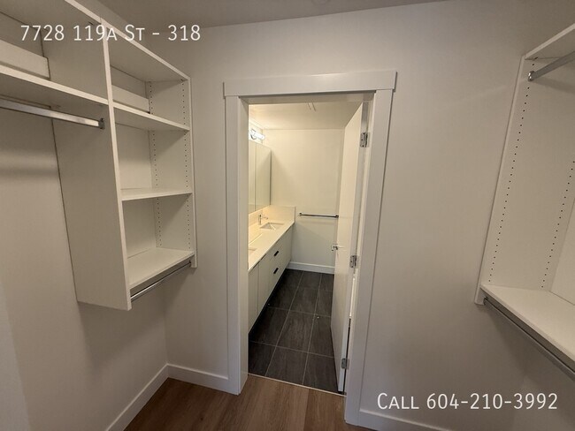 Photo du bâtiment - Modern 2 Bedroom Plus Junior Bedroom Condo