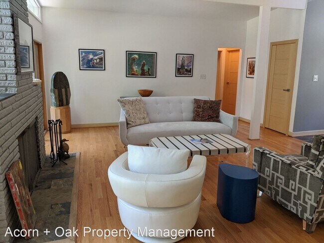 Building Photo - 3 br, 2.5 bath House - 3515 Tonbridge Way