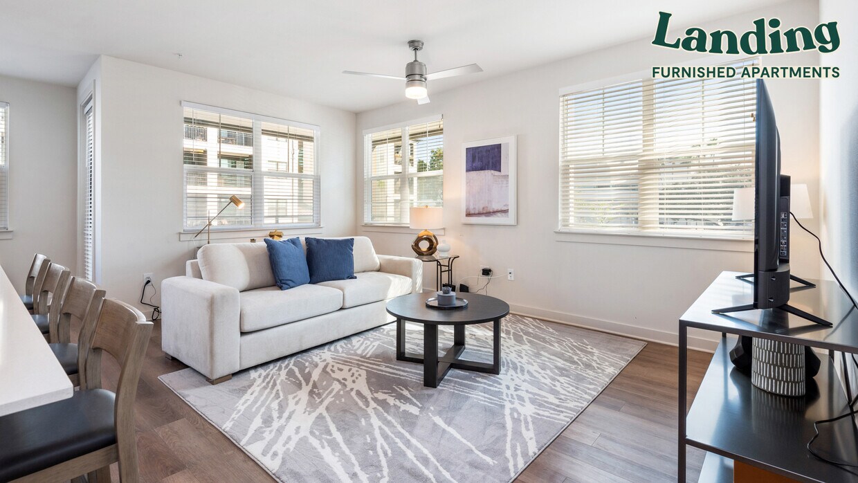 Foto principal - 102 Manatee Ave W