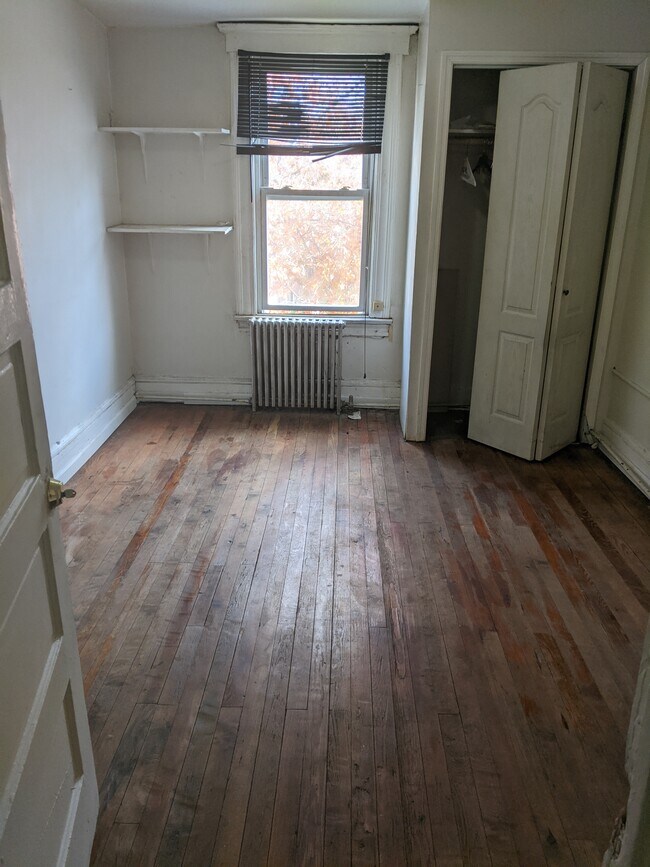 915 Middlesex St Unit 2, Linden, NJ 07036 Apartments in Linden, NJ