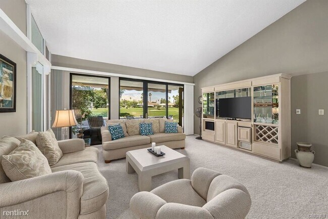 Building Photo - 3 br, 2 bath Condo - 79 Torremolinos Dr