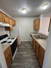 Building Photo - 700 Hercules Ln