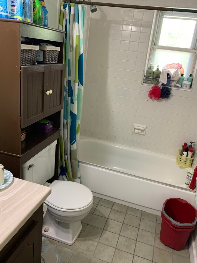 Bathroom - 67 Artist Lake Dr