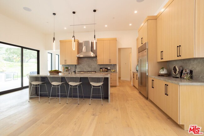 Foto del edificio - 26510 Ranch Creek Rd