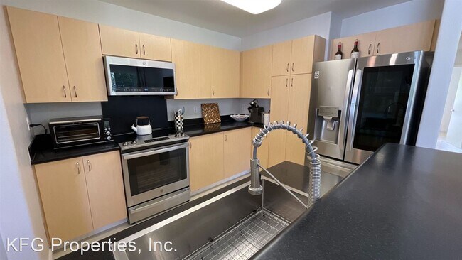 Building Photo - 3 br, 2 bath House - 95-1075 Koolani Dr #327