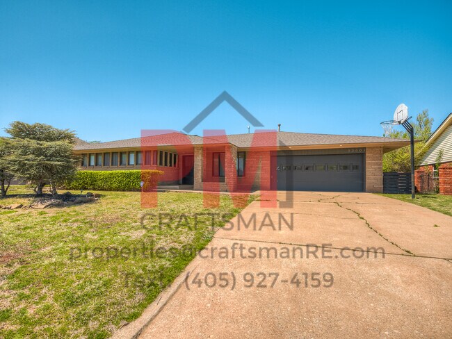 Foto del edificio - 13601 Pinehurst Rd
