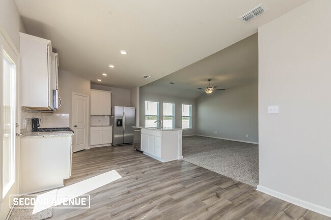 Foto del edificio - 525 Harbor Oaks Dr