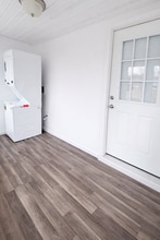 Building Photo - 56 Shady Ln