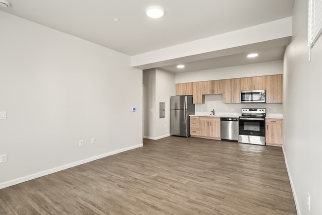 JH5_6368.jpg - The Veridian