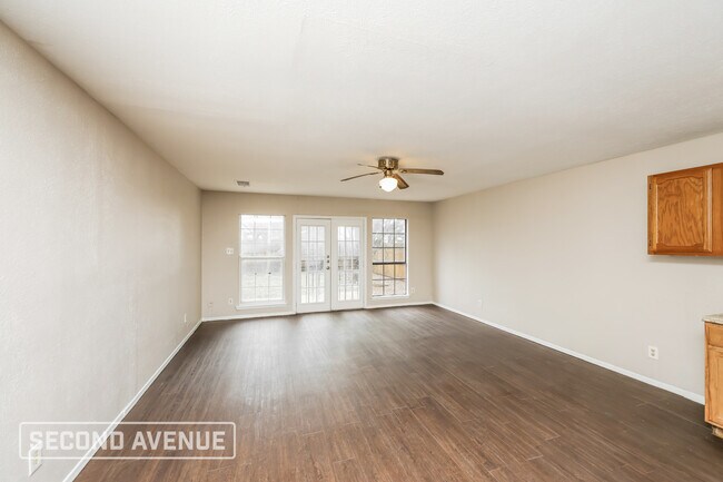 Foto del edificio - 9124 Pinehaven Dr