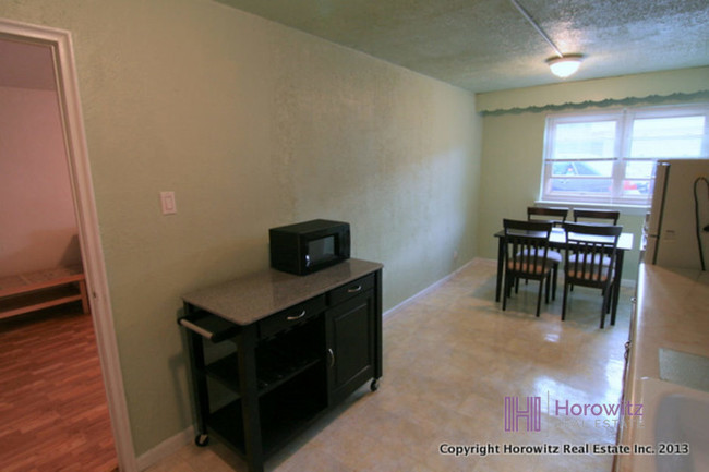 Foto del edificio - 25-58-58 44th St