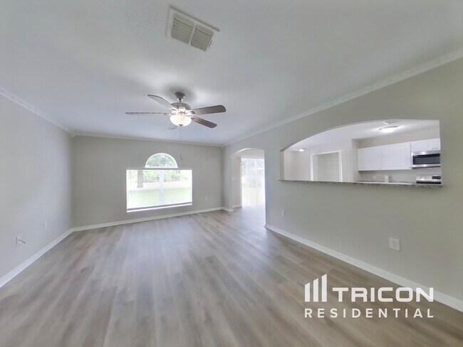 Building Photo - 2665 Whispering Trails Dr