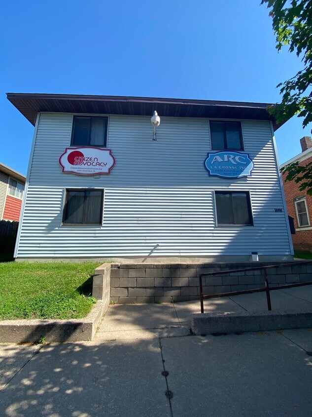 1035 Green Bay St, La Crosse, WI 54601 Condo for Rent in La Crosse
