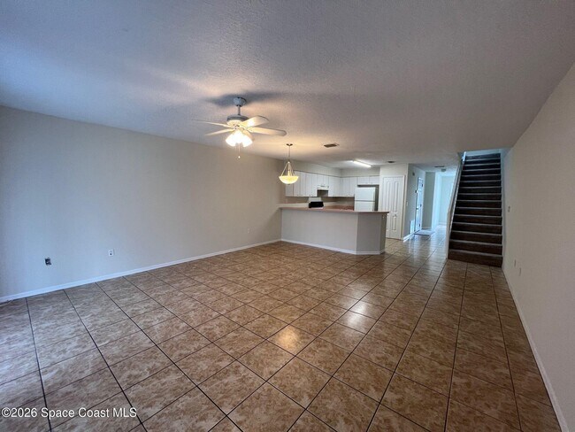 Foto del edificio - 2990 S Fiske Blvd