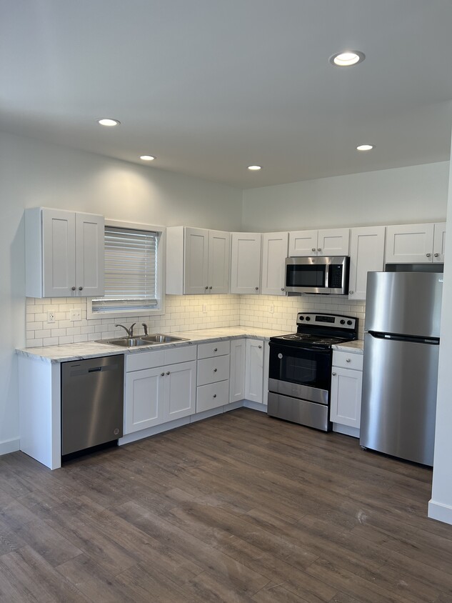 Foto principal - 1303 Elm St