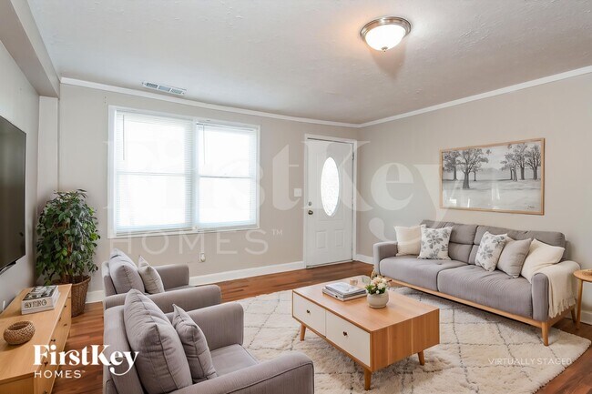 Foto del edificio - 2456 Maple St