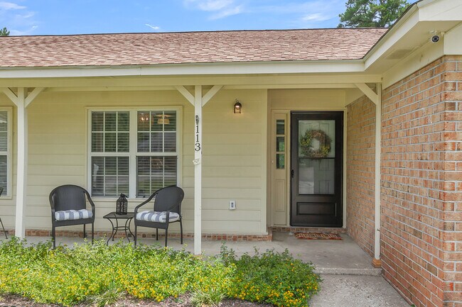 Foto del edificio - 113 Ashwood Ct