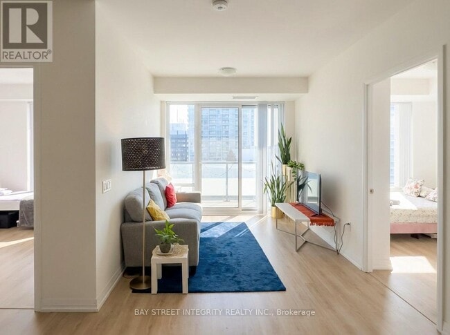 Building Photo - 25 Holly St