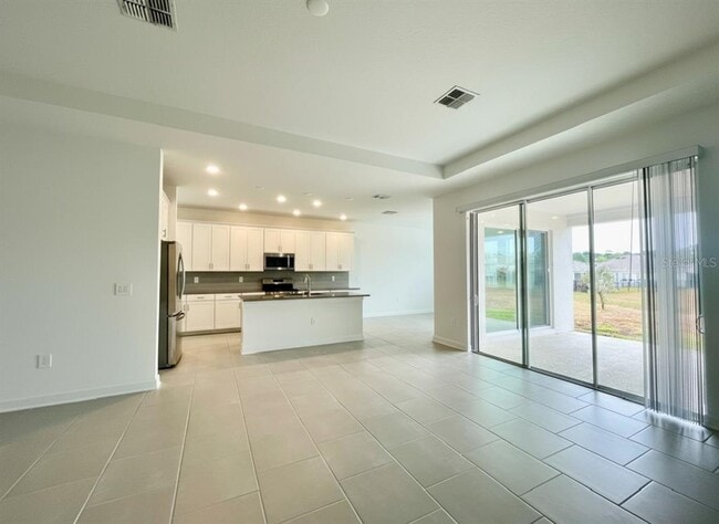 Building Photo - 4630 Wandsworth Wy