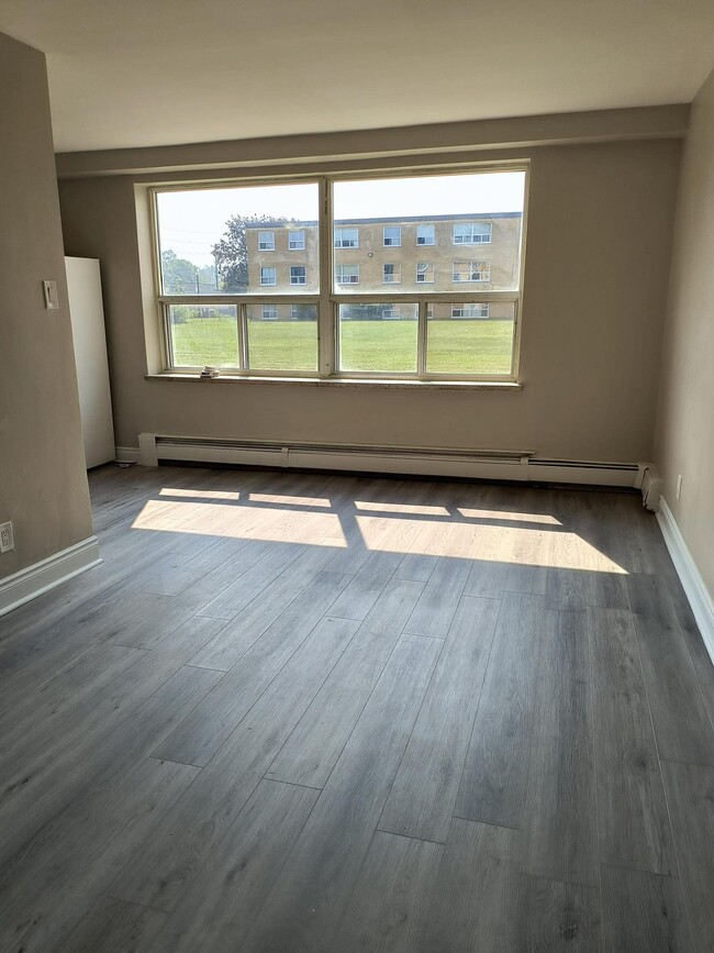 Photo du bâtiment - 19 Iroquois St