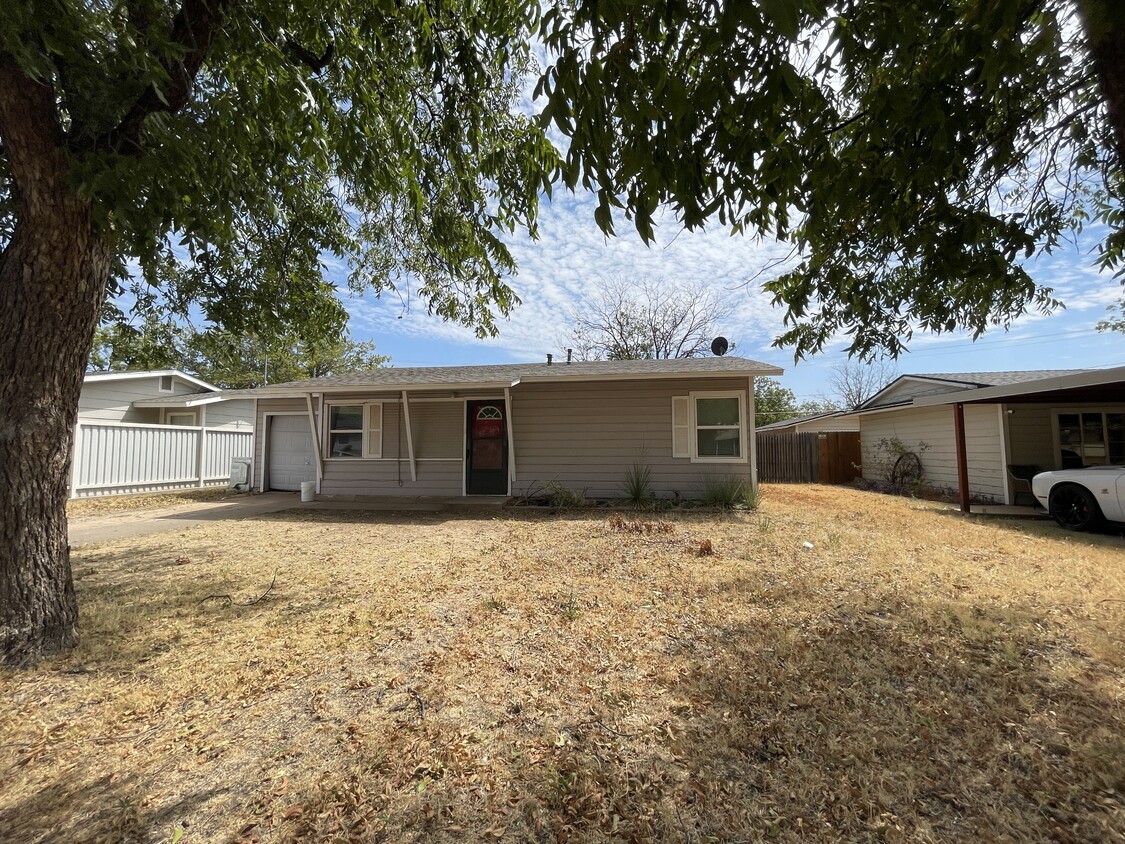 Primary Photo - 3734 Avenue V