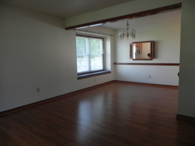 Building Photo - 1004 Breckenridge Ct