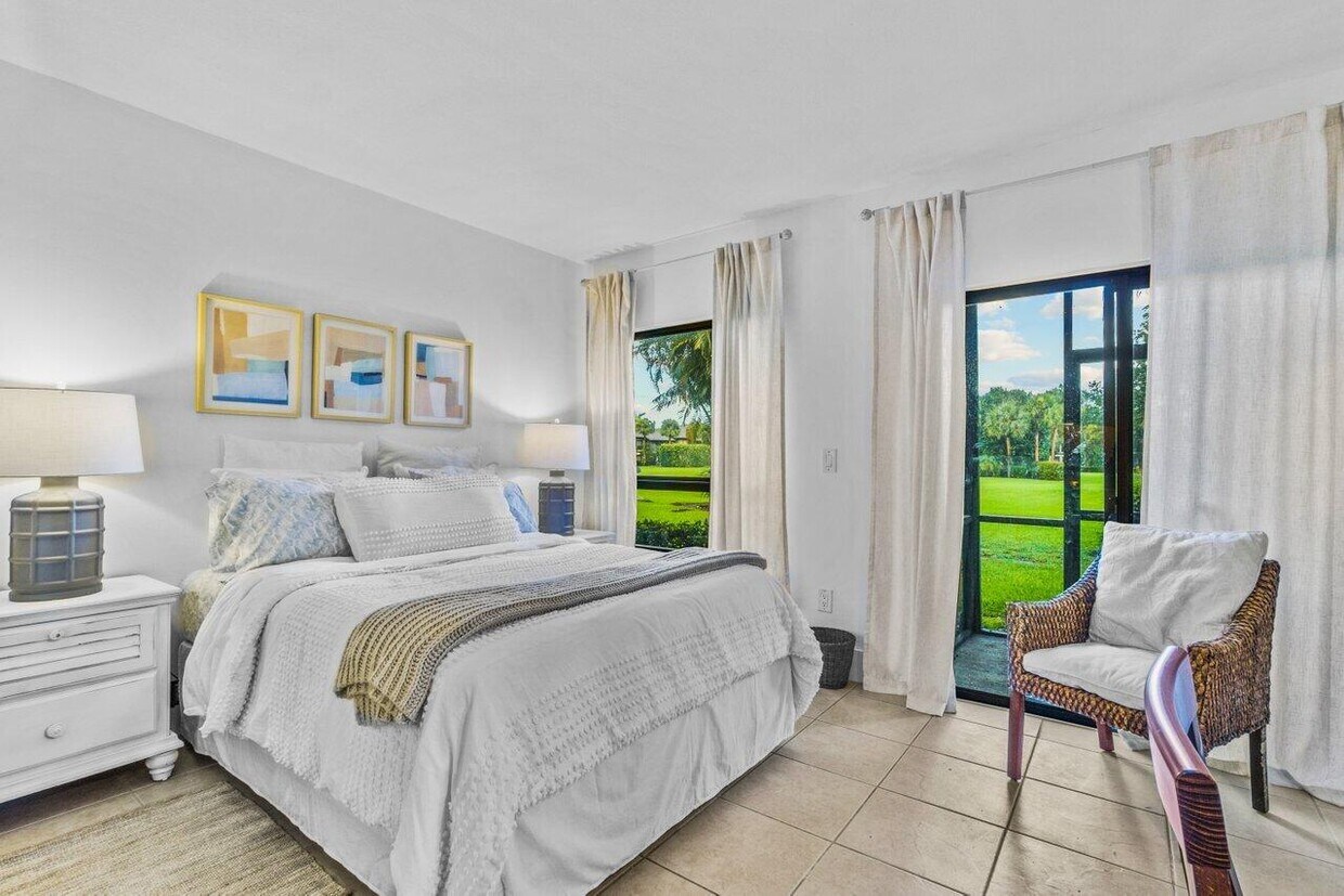 Primary Photo - 13334 Polo Club Rd