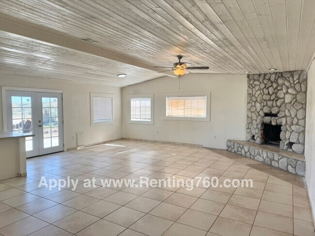 Foto del edificio - 57212 Chipmunk Trail