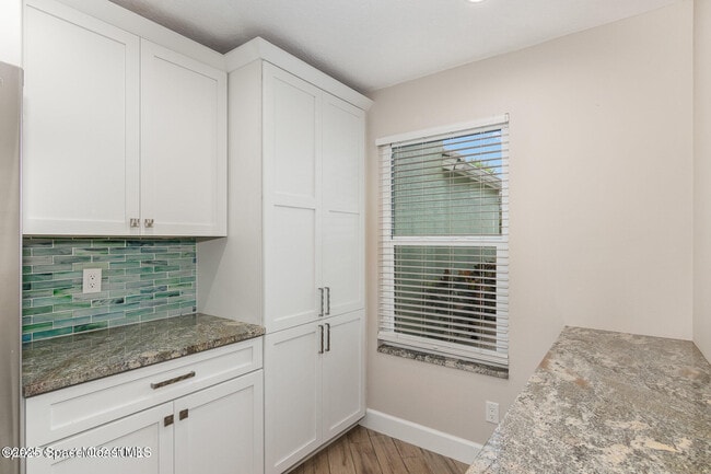 Building Photo - 100 Anchor Dr