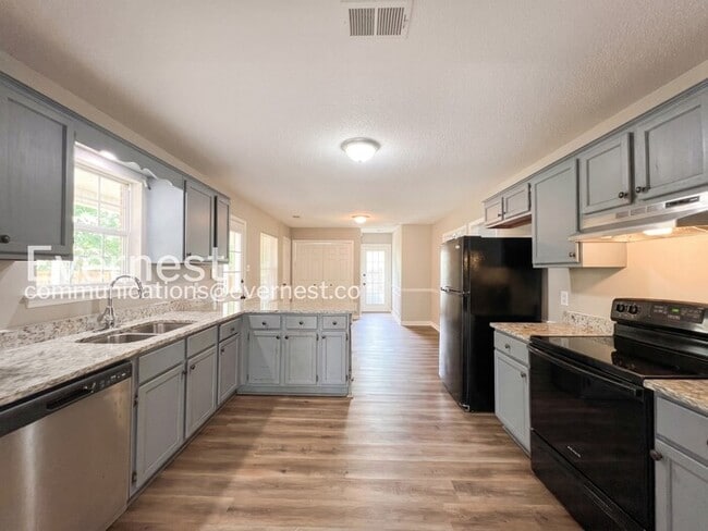 Foto del edificio - 3985 Fernway Dr