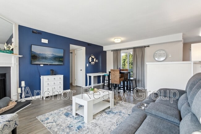 Photo - 910 Mediterranean Ave Apartment