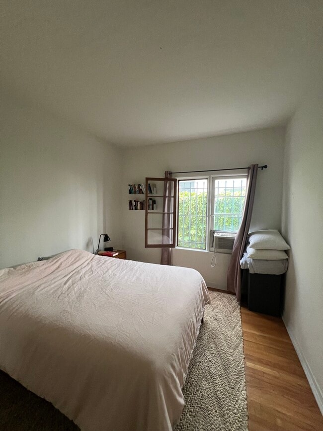 Building Photo - 8400 Blackburn Ave