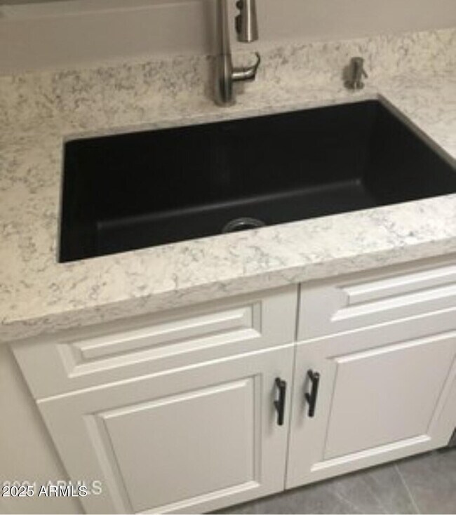Foto del edificio - 18216 N 24TH Pl