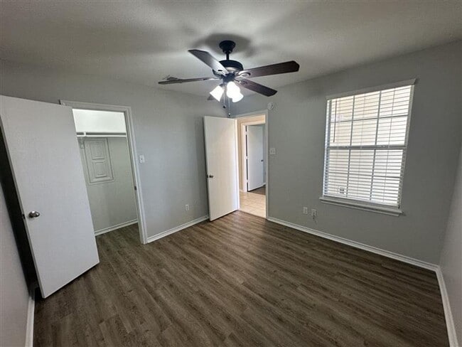 Building Photo - 17060 CR 191