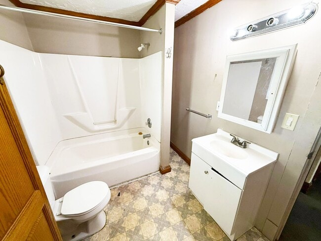 Foto del edificio - 3 BED 1 BATH BEAUTIFUL SINGLE FAMILY HOME ...