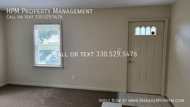 Foto del edificio - CALL 330-529-5476 TO SCHEDULE A SHOWING!