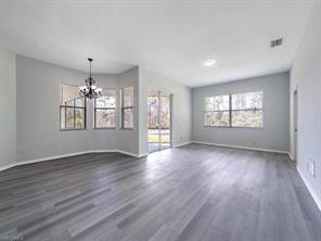 Foto del edificio - 241 24th Ave NE